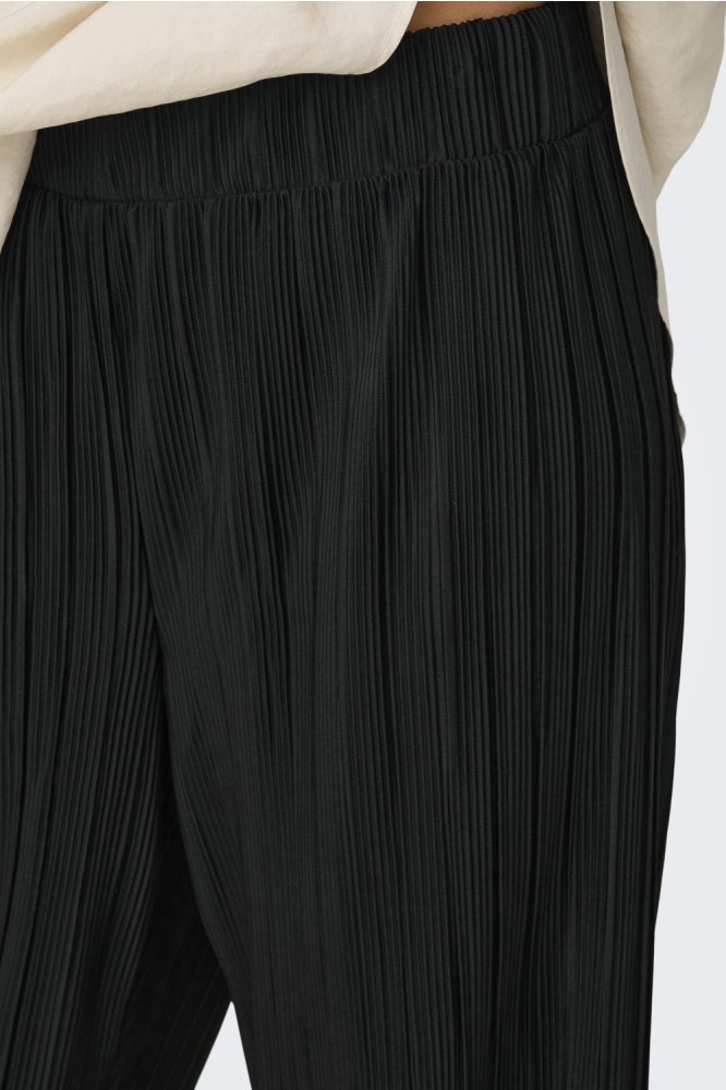 ONLRAVENNA PLISSE PANT NOOS JRS 15318505 BLACK